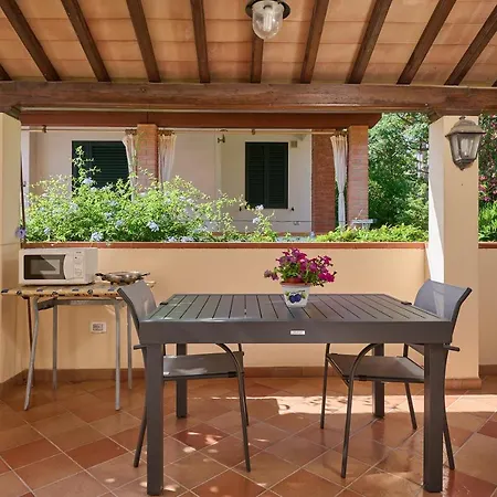 La Casa Di Lisa Konukevi